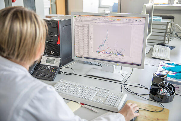 Bestimmung der Porengröße für optimierte Dämmung