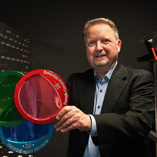 Dr. Jens Hauch Dr. Jens Hauch