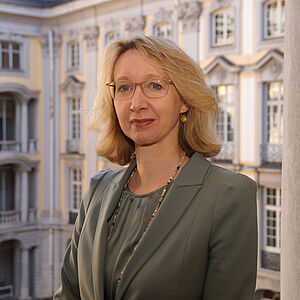 Dr. Katrin Leuzinger