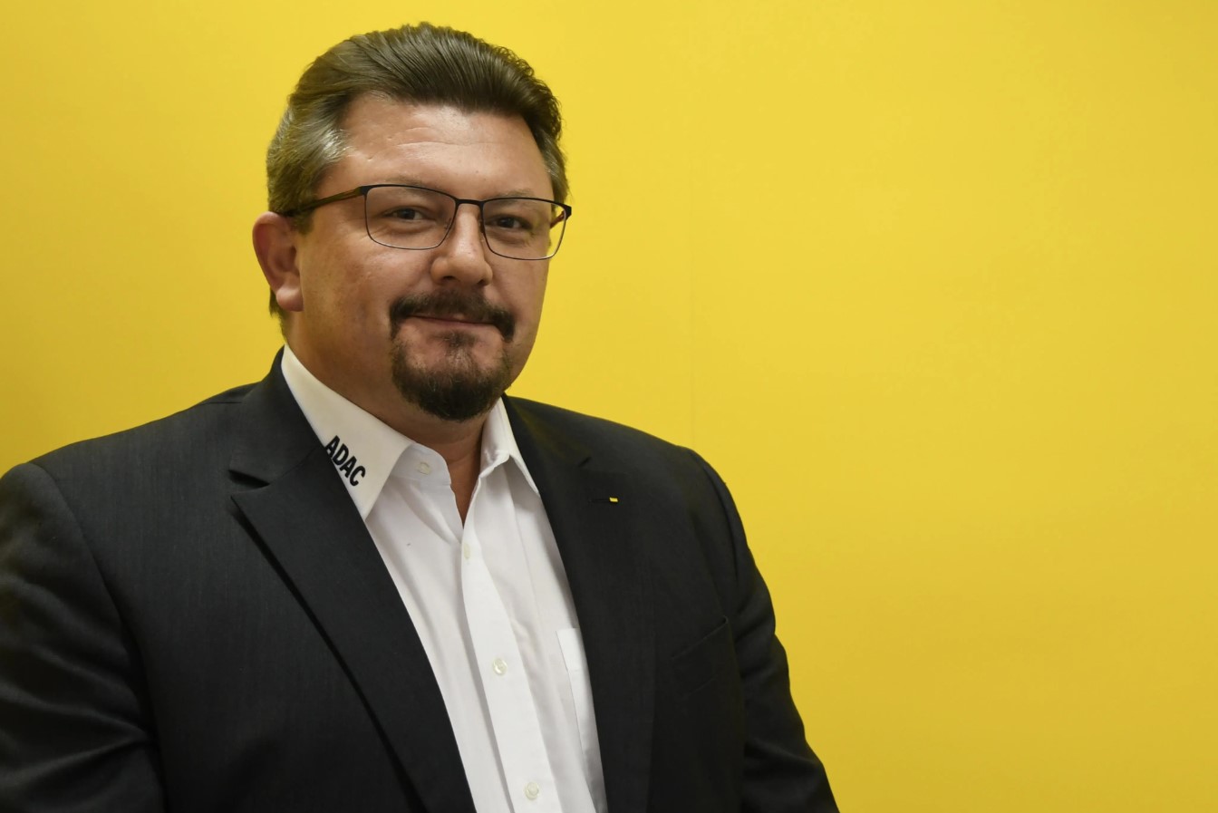Dipl.-Ing. Jürgen Hildebrandt Dipl.-Ing. Jürgen Hildebrandt